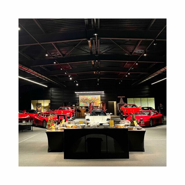 Retour sur l’inauguration du Coligny Car Muséum 🏎️

Début avril, nous avons eu le plaisir d’inaugurer ce musée de l’automobile qui ouvre ses portes au printemps 2024. Environ 80 voitures de collection uniques s’y trouvent, au milieu desquelles nous avons organisé un cocktail déjeunatoire pour une population VIP, afin de leur présenter le projet et de leur offrir une visite premium et exclusive ! 👌🏼

Situé à 1h15 de Lyon et à 30min du circuit de Bresse, ce lieu atypique et ultra prestigieux servira d’écrin à des événements exclusifs destinés à des passionnés d’automobile 🏎️ 

#dementielevenementiel #etonnantscommunicants #coligny #colignycarmuseum #evenement #entreprise #automobile #voituredecollection